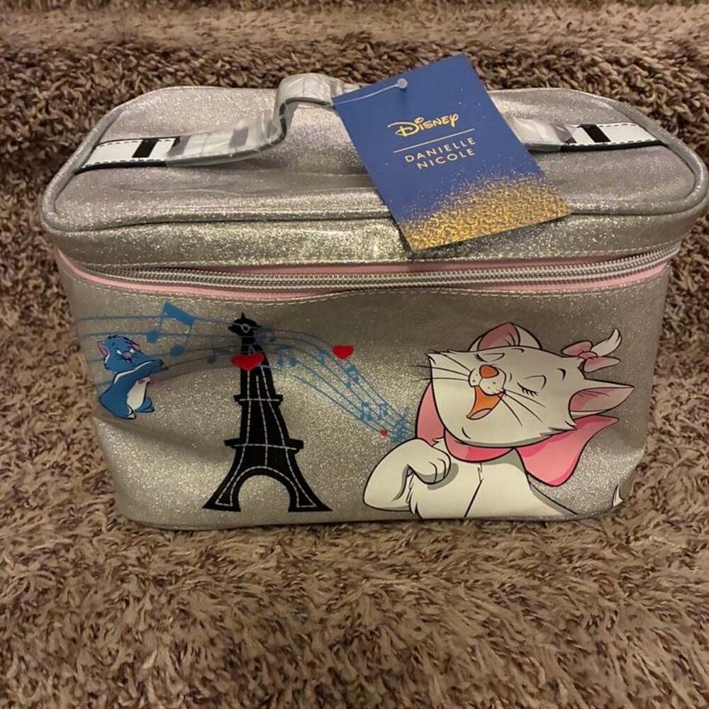 Disney Danielle Nicole Aristocats Marie Silver Glitter Train Case Cosmetic Bag N